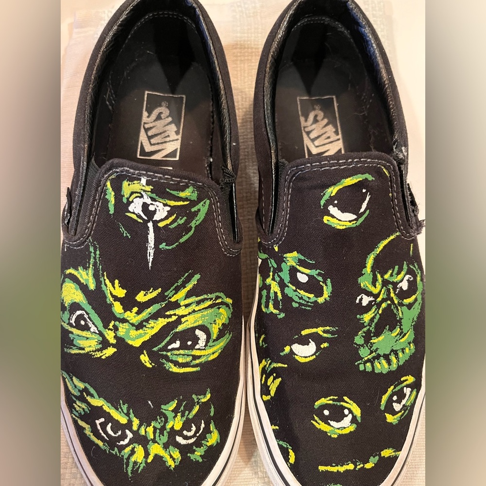 VANS slip on Eyes in the Dark men’s 8 women’s 9.5